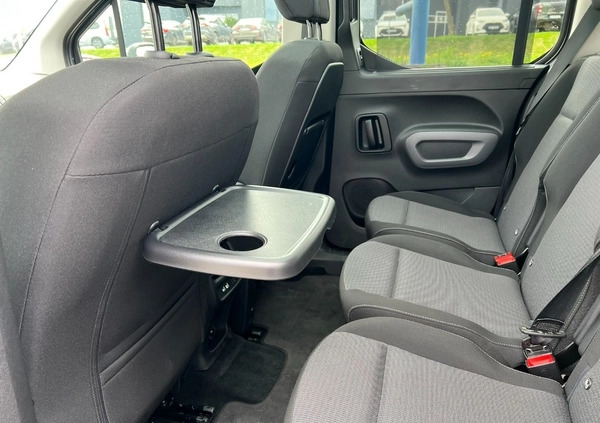 Toyota Proace City Verso cena 149000 przebieg: 5337, rok produkcji 2023 z Olszyna małe 596